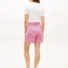 Vyötäröiset gingham-seersucker-shortsit Vyötäröiset gingham-seersucker-shortsit