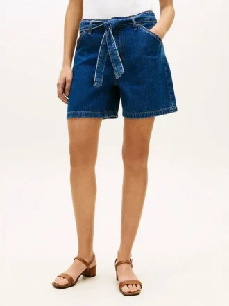 Vyötäröiset korkeavyötäröiset denimshortsit Vyötäröiset korkeavyötäröiset denimshortsit