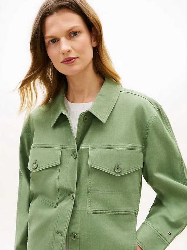 Ylisuuri twill-tyylinen työpaita Ylisuuri twill-tyylinen työpaita